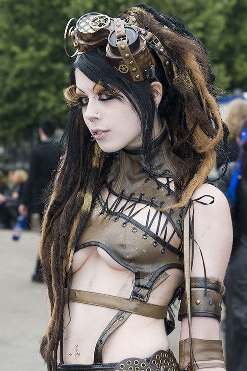 Steampunk girl
